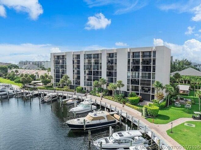 Building Photo - 2687 N Ocean Blvd Unit 503