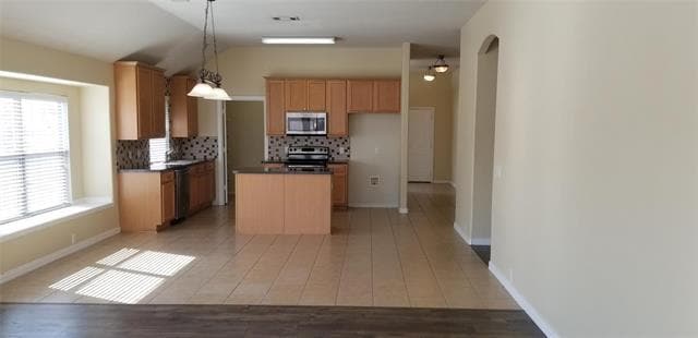 Photo - 903 Lasso Ln