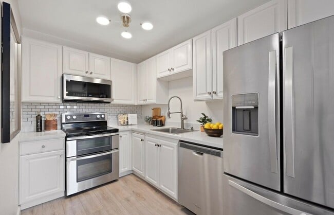 Photo - 3128 Loma Verde Dr