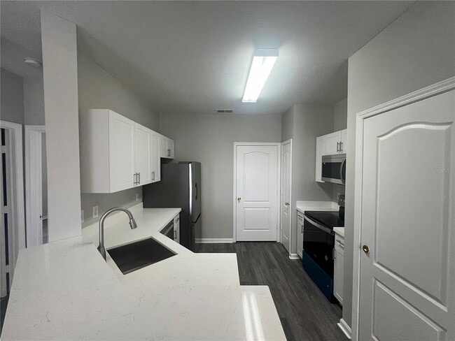 Building Photo - 18046 Villa Creek Dr