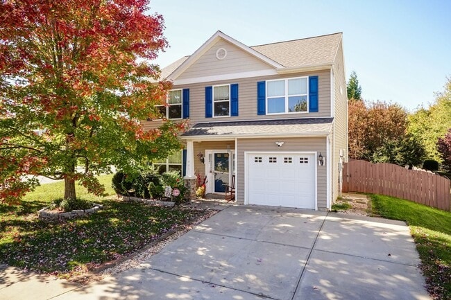 Building Photo - Beautiful 3-Bedroom Single Family Home wit...