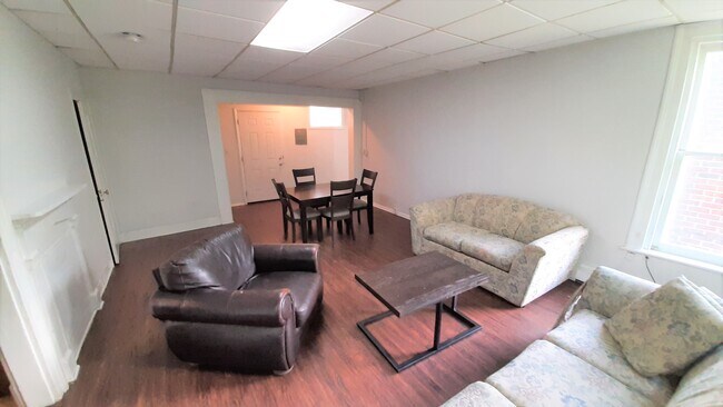 Photo - 105 Hudson St Unit 2