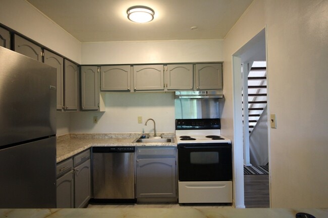 5118 E Brigantine Ct
