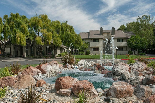 Meadow Ridge Apartments