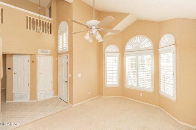 Photo - 1325 John Ring Ln