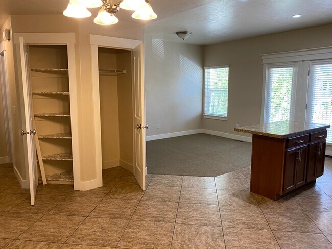 Photo - 1072 E Gdn Bnd Pl