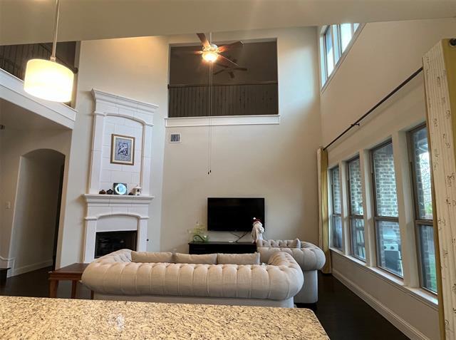 Photo - 2405 Bigleaf Ct