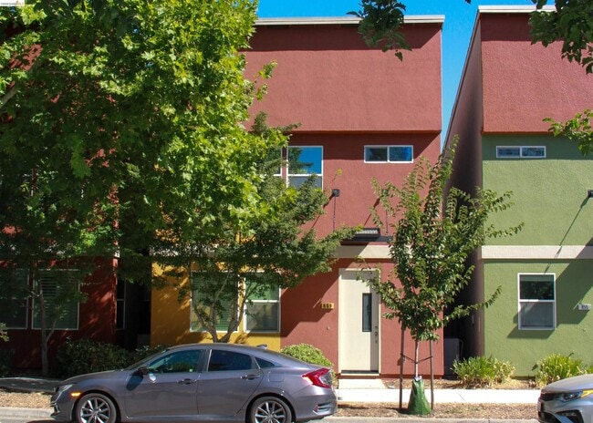 Building Photo - 859 Graphite Ln
