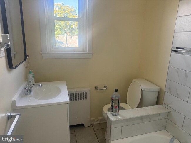 Photo - 544 Wiltshire Rd