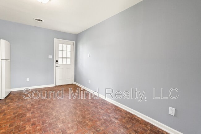 Photo - 1401 Sportsman Trail