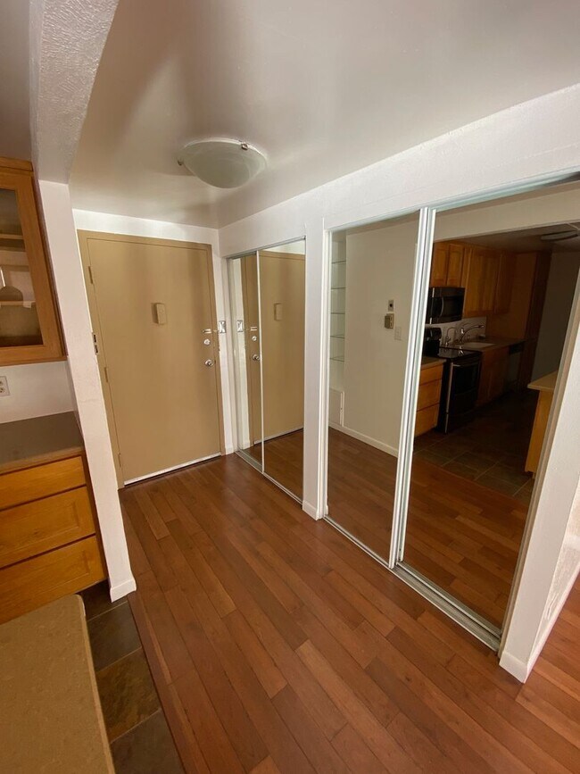 Photo - Berger Briggs PM Trust Clearing Account Unit 1331 Park Ave SW #1111