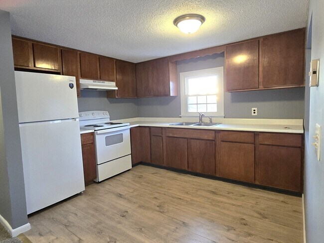 Photo - 19 Chapman Ave Unit 14