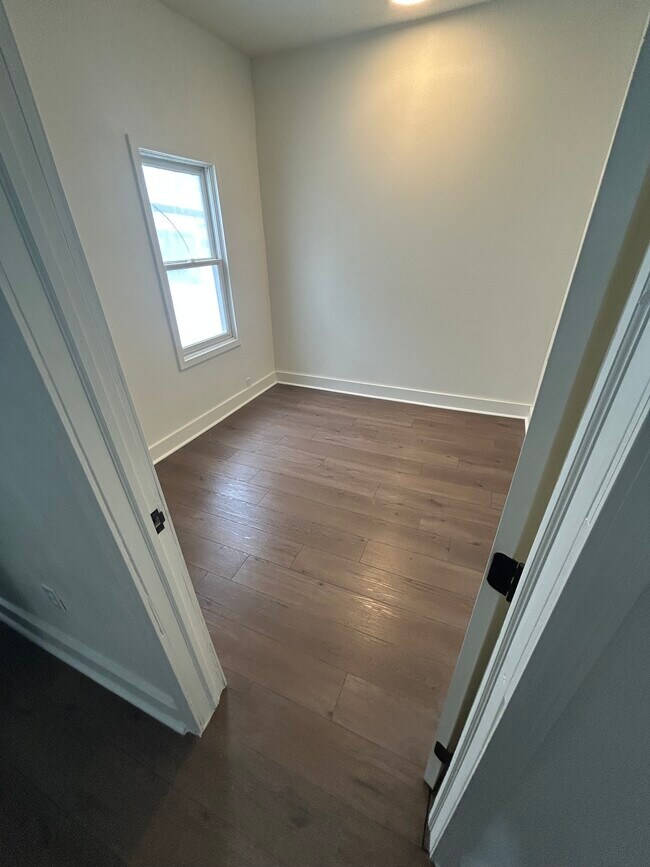 Photo - 232 Ferris St Unit 2