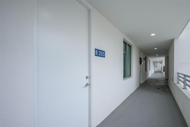 1703 N Tamiami Trail Unit 205