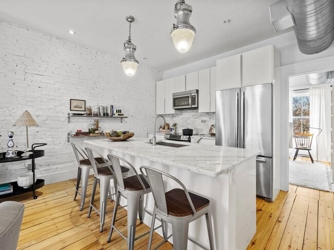 Photo - 67 Rutland St Condo Unit 3
