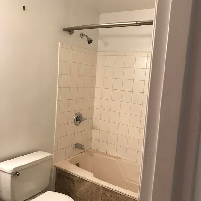 Photo - 2350 Heather Way