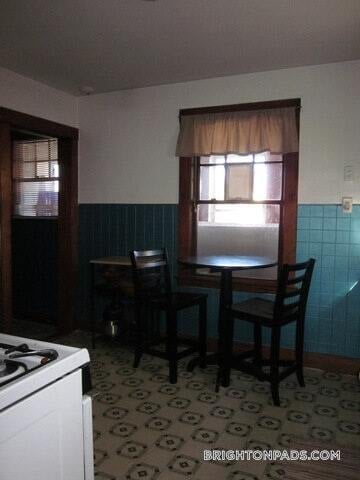 Photo - 81 Beechcroft St Unit 1