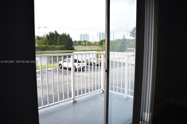 Photo - 16465 NE 22nd Ave Unit 219