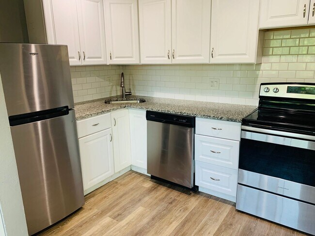 Photo - Updated 2 Bedroom 1.5 Bath in Westminster Unidad #3