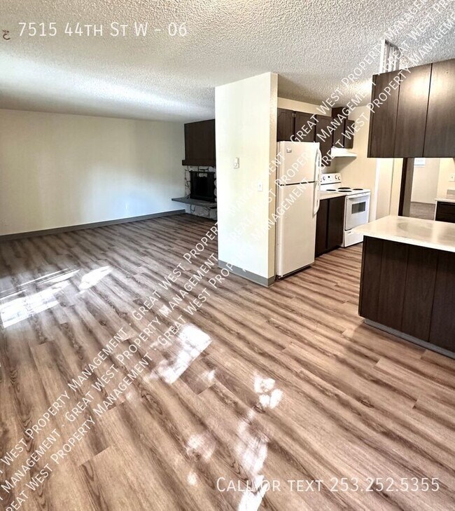 Photo - 7515 44th St W Unit 06