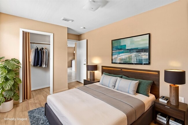 Photo - 2200 Peach Ave