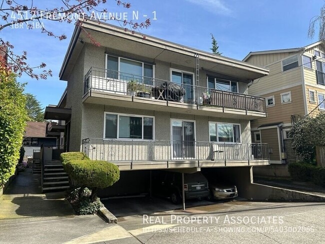 Building Photo - 4512 Fremont Ave N Unit 1