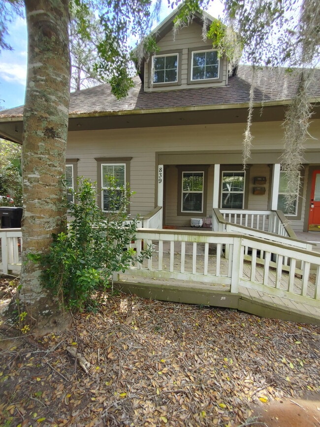 Building Photo - Modern Living 2Bd/2Ba Unit A