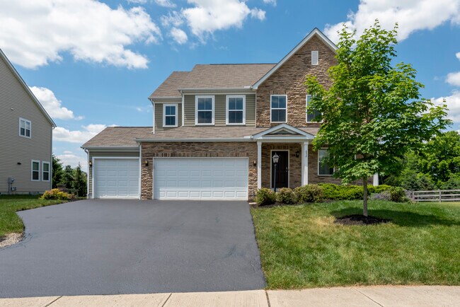 Photo - 652 Maple Vista Dr