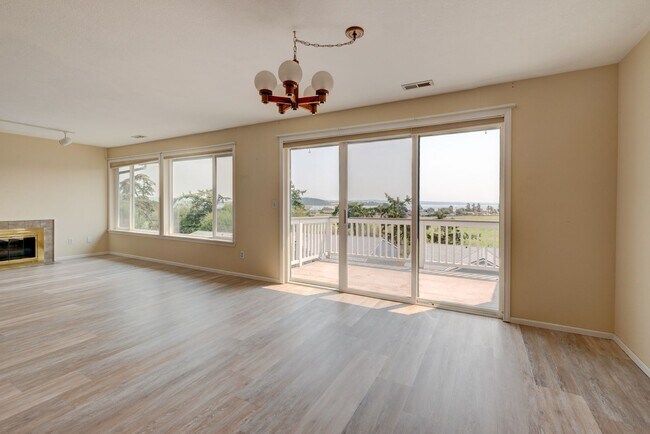 Photo - 2 Bed 2 Bath Apartment with a View