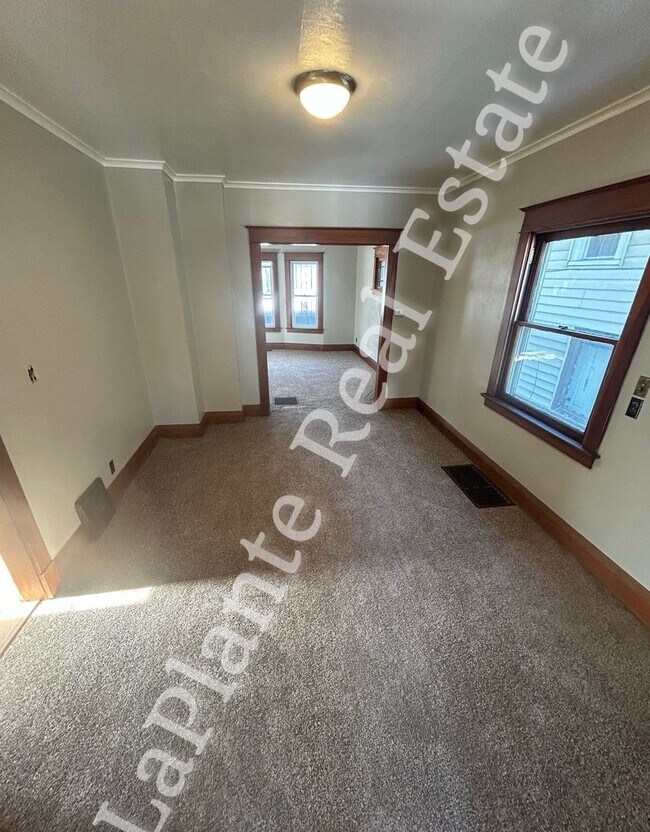 Photo - Spacious 3 Bedroom Home for Rent in East Toledo