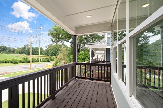 Photo - 3807 Marcom St