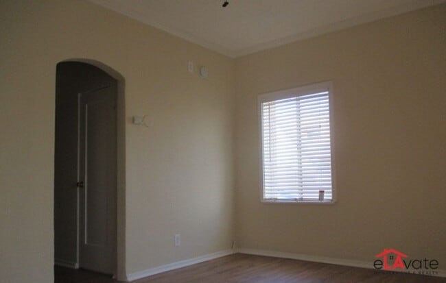 Photo - 10520 Balboa Blvd.