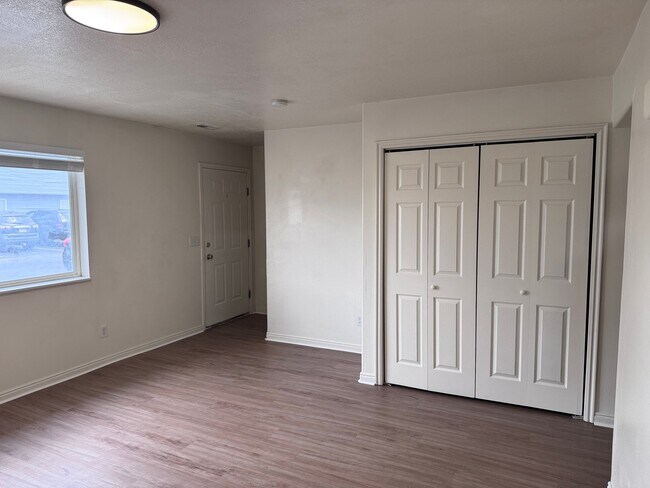 Photo - 2455 W 450 N
