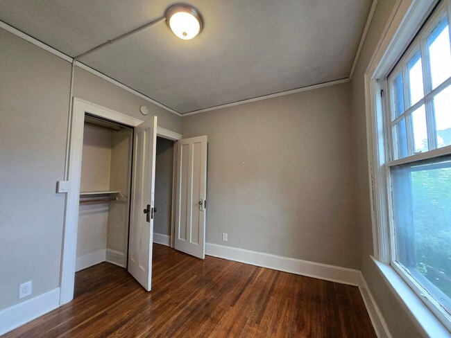 42 Berkshire St Unit 3