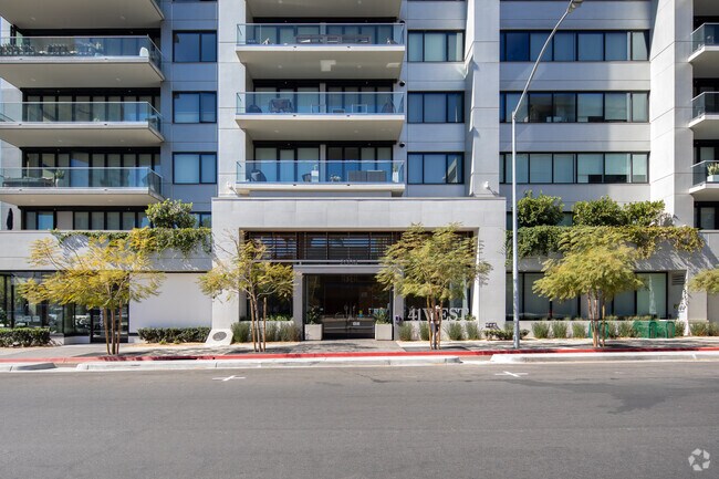 Vista desde la calle - 2604 5th Ave