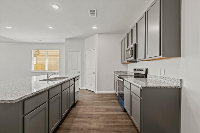 Photo - 16617 Olivewood Ln