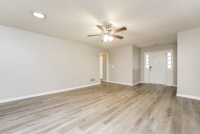 Photo - 3010 Randolph Ct NE