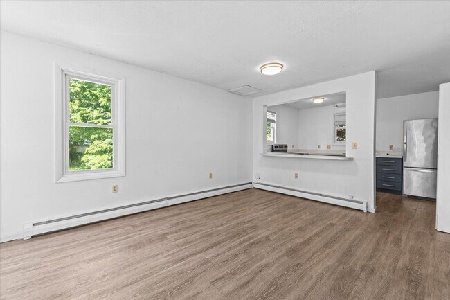 21 Hyde St Unit 4