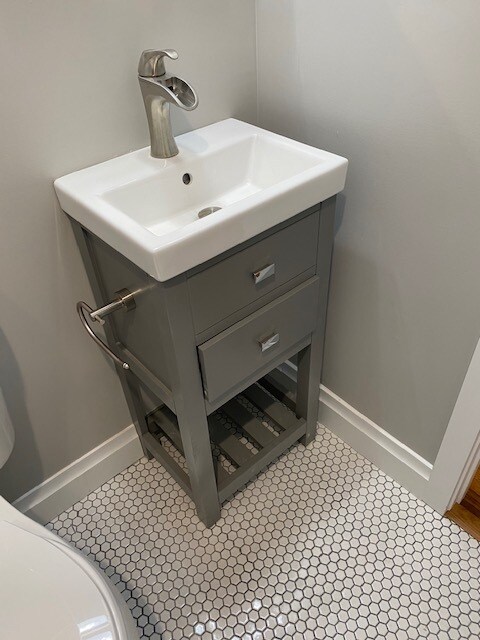 Photo - 209 43rd St S