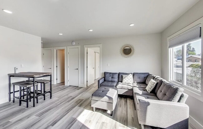 Photo - 3411 Adeline St