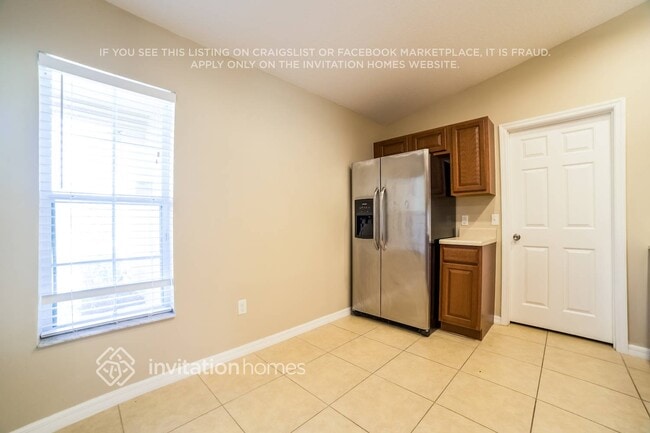 Photo - 3215 Burdock Ave