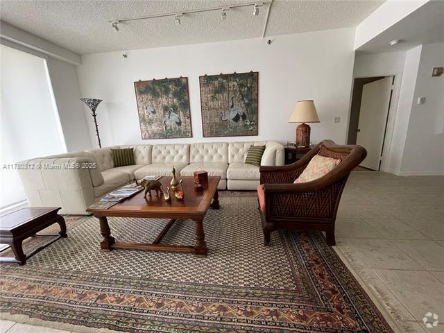 Building Photo - 251 Crandon Blvd Unit 338 Rental