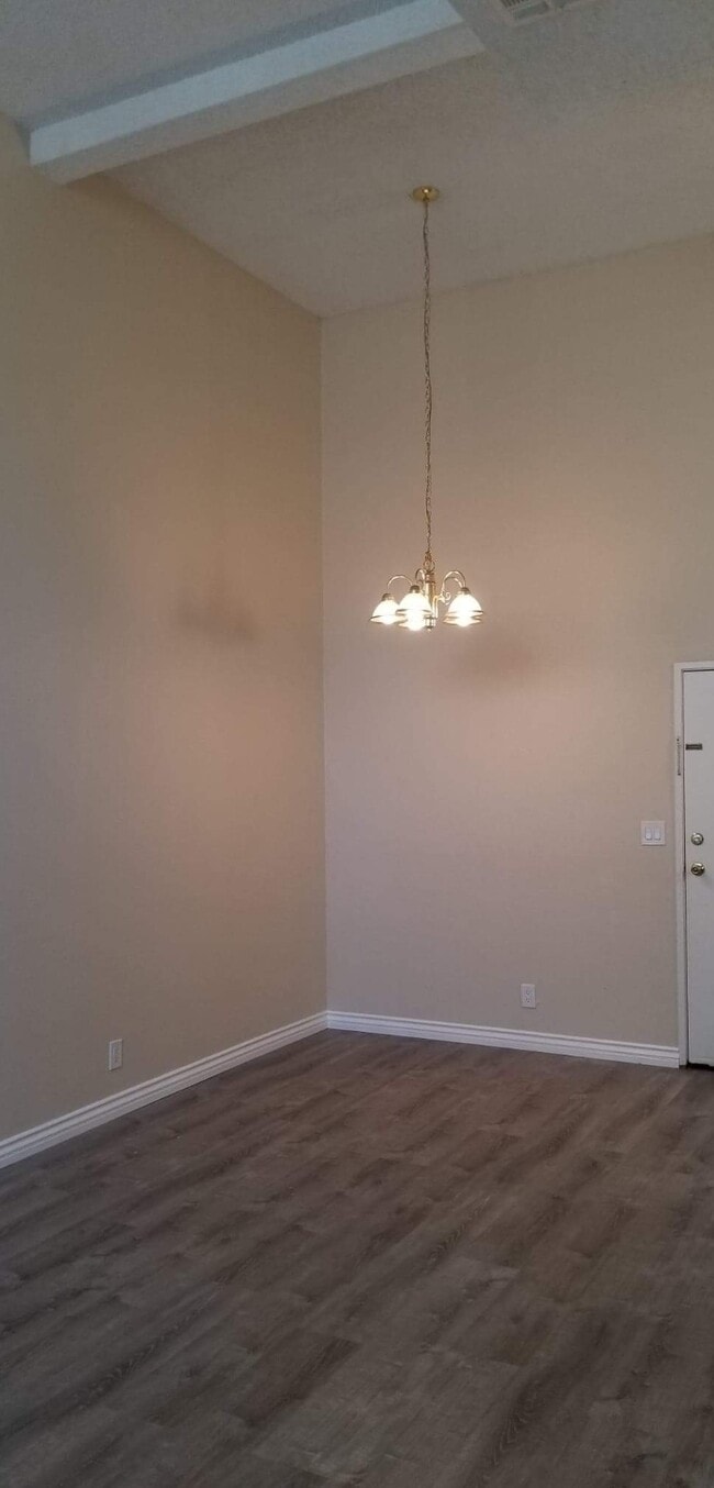 Photo - Sherman Grove Apartments