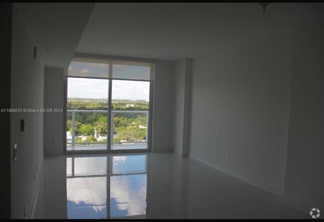 Building Photo - 4250 Biscayne Blvd Unit 1412 Rental