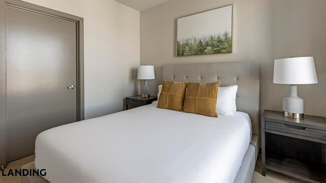 Photo - 1850 NW Front Ave Unidad 517