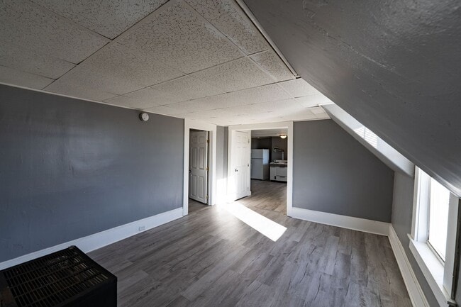 Photo - Notre Dame (215-221) Unit 215-3