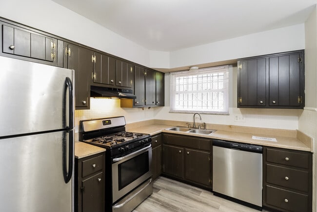 Photo - 1061 Albany Terrace