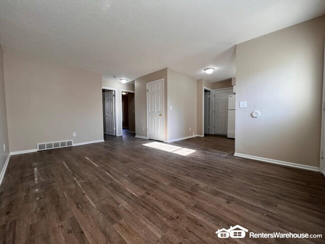 Photo - 3012 Raccoon St