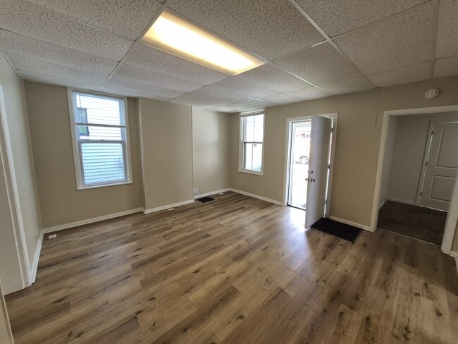 Photo - 526 Corwin St