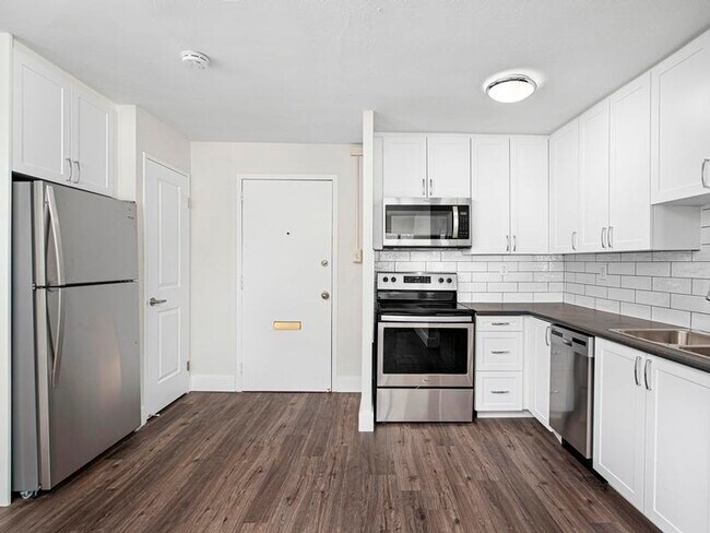 Photo - Mary Apartments